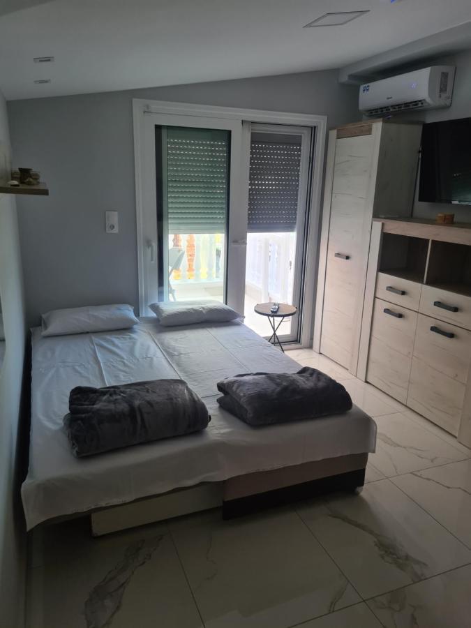 Apartments Nera Paralia-Apartment With Sea View المظهر الخارجي الصورة