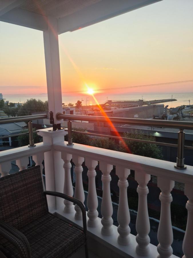 Apartments Nera Paralia-Apartment With Sea View المظهر الخارجي الصورة