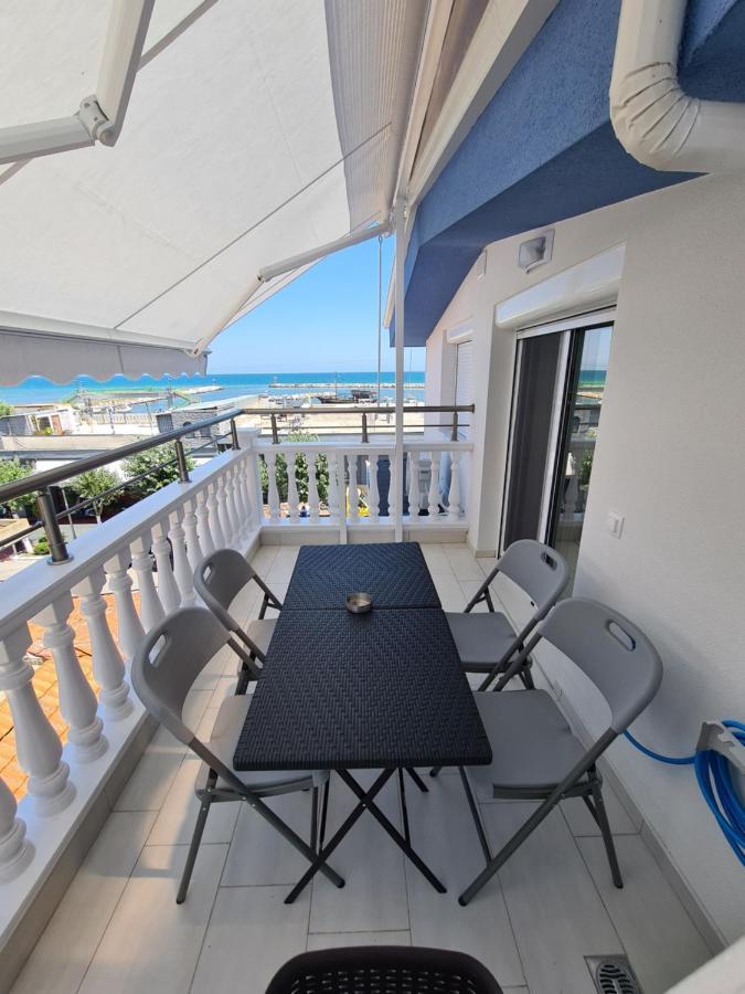 Apartments Nera Paralia-Apartment With Sea View المظهر الخارجي الصورة